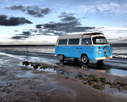 Blue Vintage Camper by the Coast - 40x50 cm paint by numbers kit